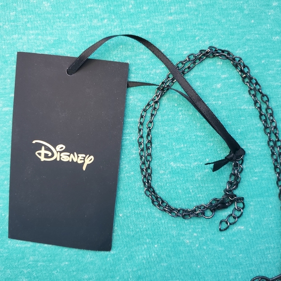 Disney: Alice necklace - Picture 3 of 7